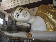 19-Shwethalvaung reclining Buddha